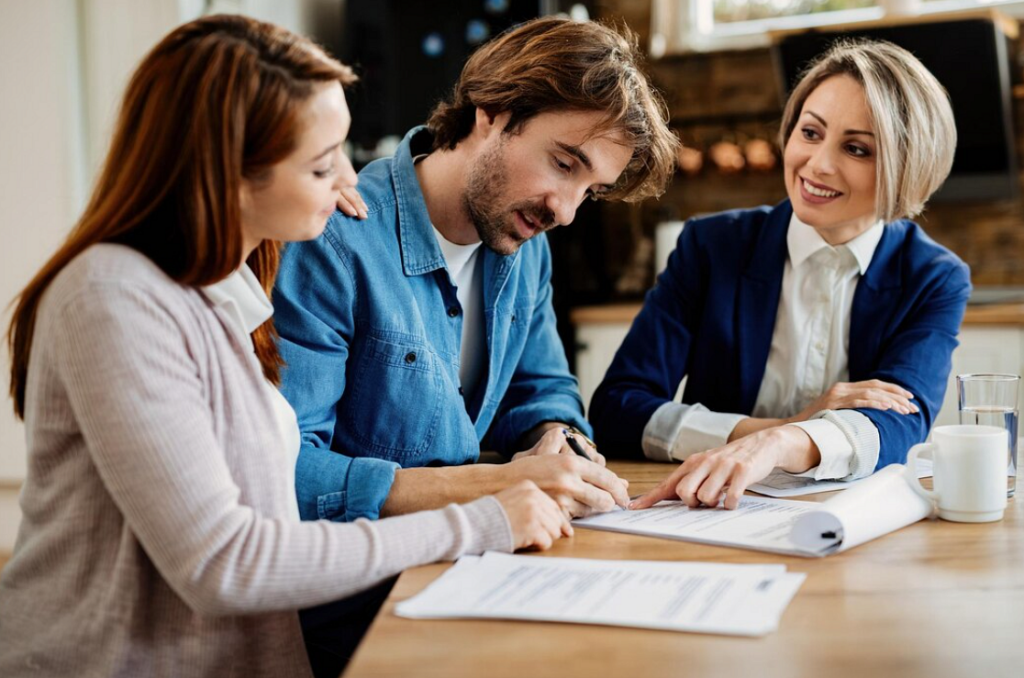 Jak pośrednik kredytowy analizuje zdolność kredytową klienta przed złożeniem wniosku?